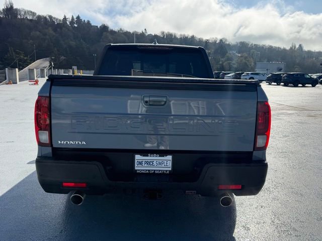 Certified 2025 Honda Ridgeline Black Edition image 8