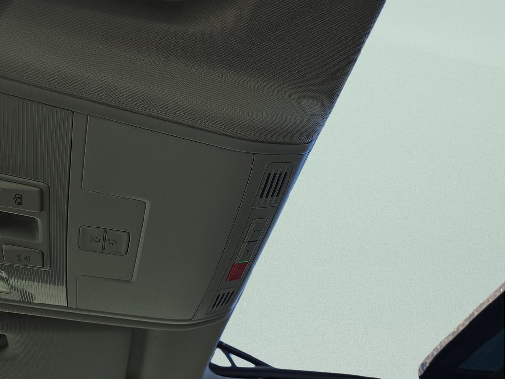 New 2026 Volkswagen Taos SE FWD image 19