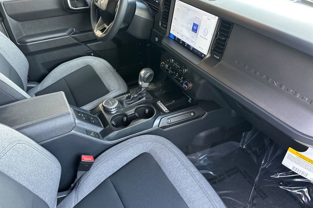 New 2025 Ford Bronco 4-Door image 14
