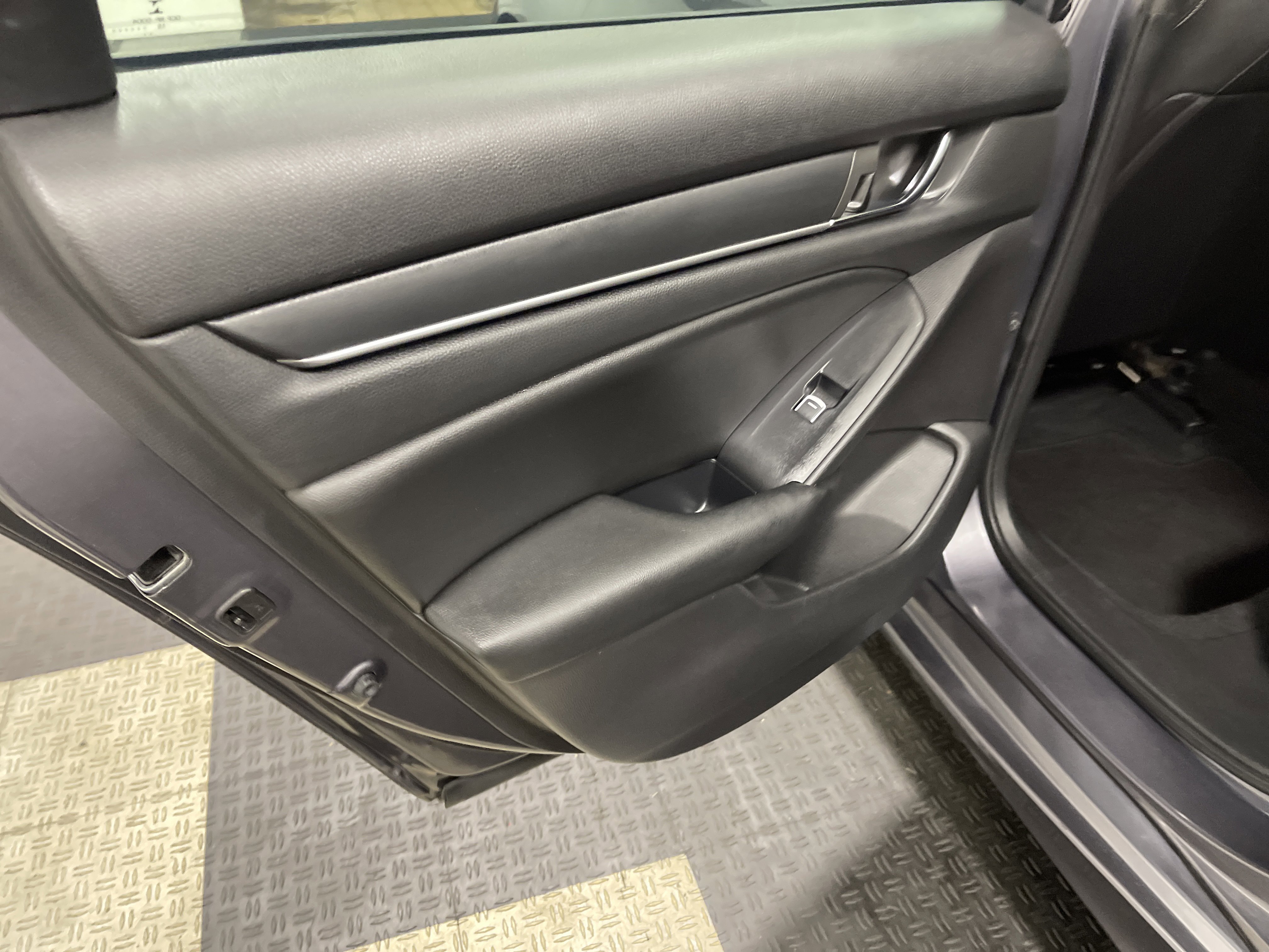Used 2019 Honda Accord Sport image 15