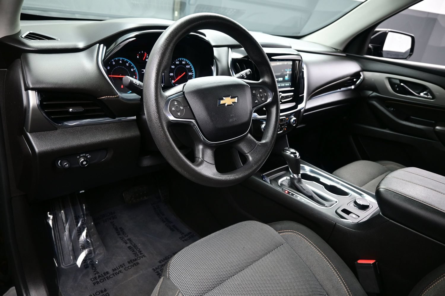 Used 2018 Chevrolet Traverse LS FWD image 15