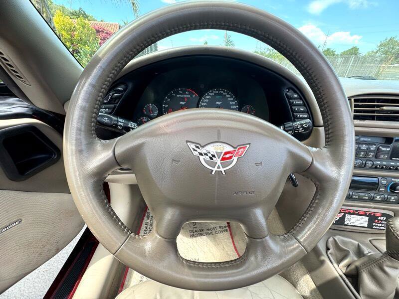 Used 2003 Chevrolet Corvette Convertible w/ Preferred Equipment Group1 RWD image 18