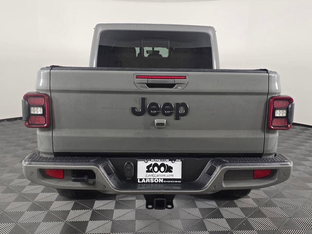 Used 2022 Jeep Gladiator Overland image 4