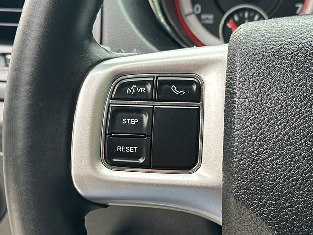 Used 2015 Dodge Grand Caravan SXT w/ UConnect Hands-Free Group FWD image 28