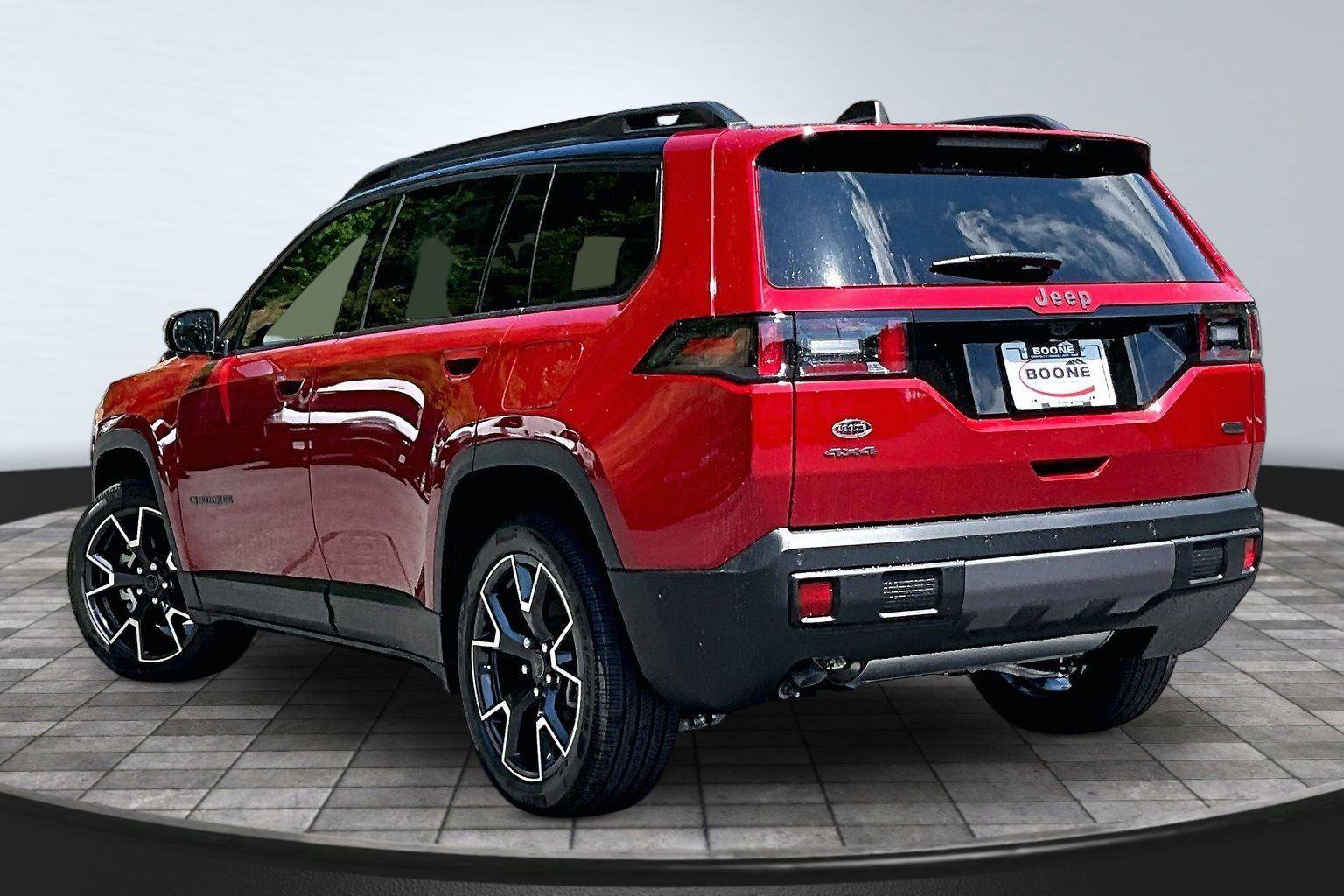 New 2026 Jeep Cherokee Overland w/ Trailer Tow Group AWD/4WD image 4