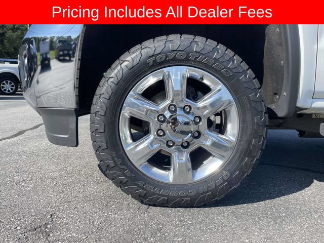 Used 2019 GMC Sierra 2500 SLT w/ Duramax Plus Package AWD/4WD image 9