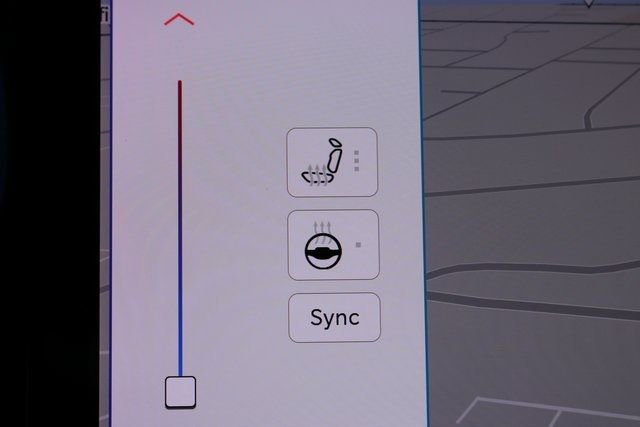 Used 2024 Jeep Grand Cherokee Limited image 25