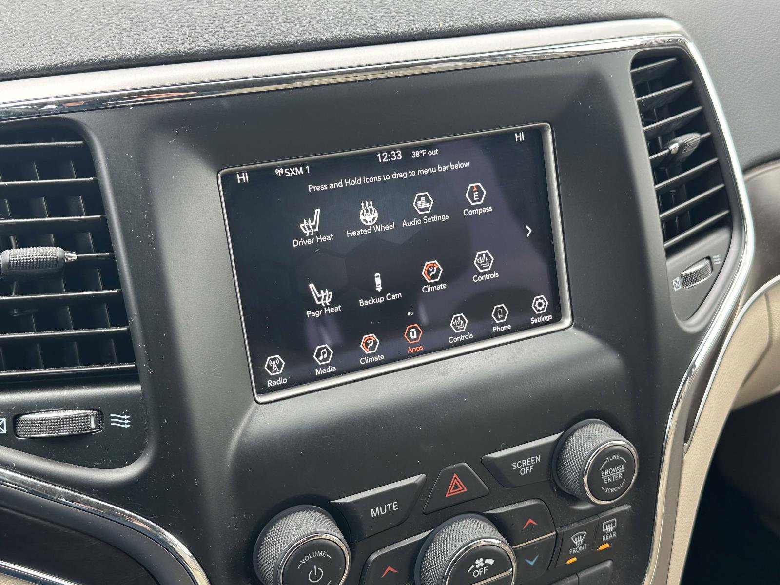 Used 2018 Jeep Grand Cherokee Limited image 27