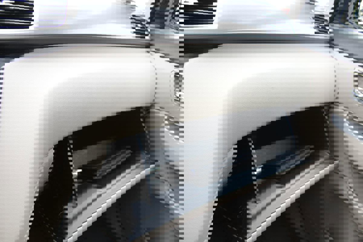 Used 2015 Honda Odyssey Touring Elite image 34