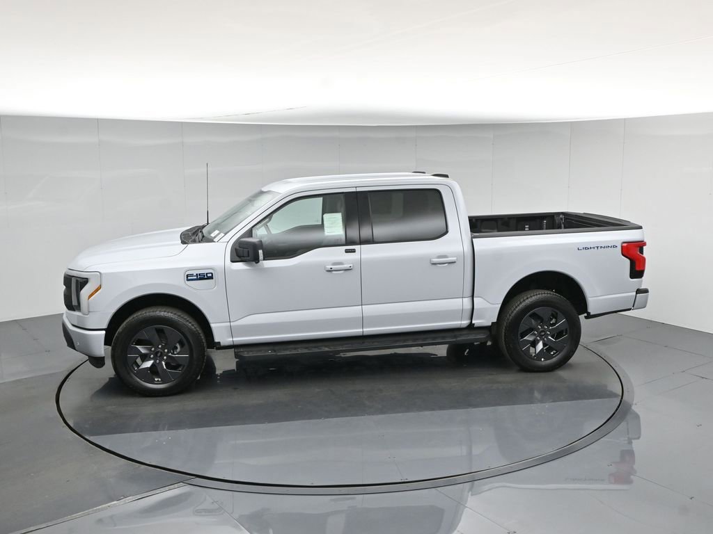 New 2025 Ford F150 Lightning Flash AWD/4WD image 43