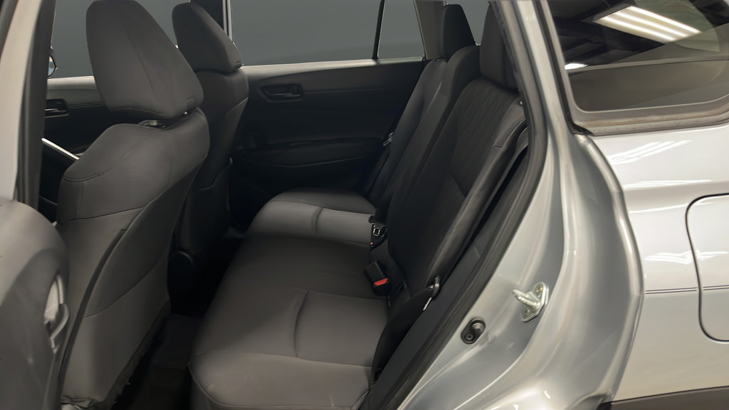 Used 2023 Toyota Corolla Cross LE FWD image 23