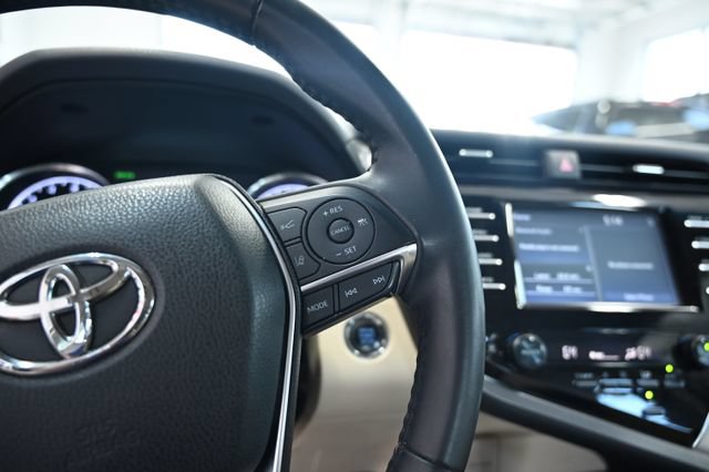 Used 2018 Toyota Camry XLE FWD image 23