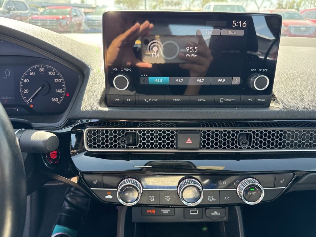 Used 2023 Honda Civic EX image 11