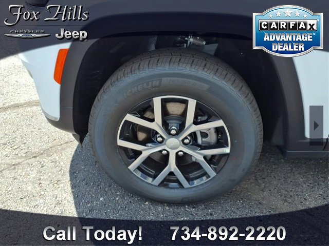 New 2025 Jeep Grand Cherokee L Limited w/ Trailer Tow Package image 5