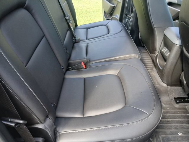 Used 2022 Chevrolet Colorado Z71 w/ Safety Package RWD image 41