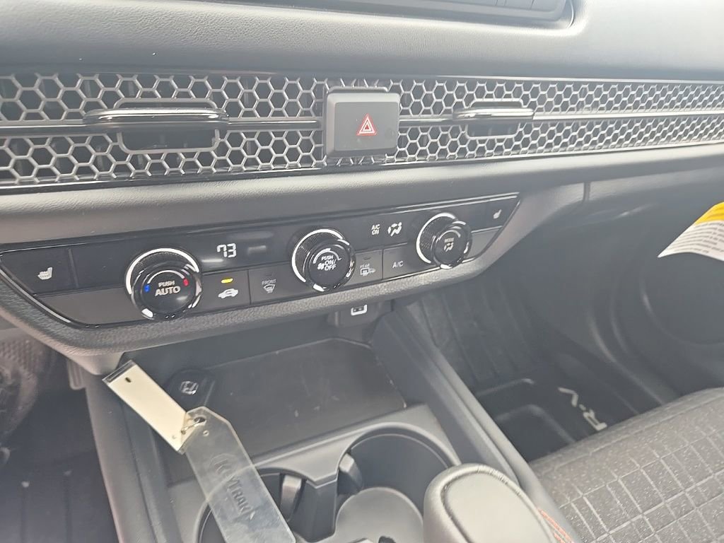 Used 2025 Honda HR-V Sport image 21