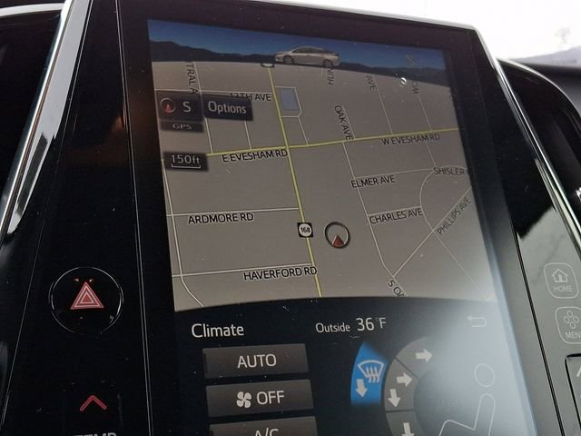 Used 2019 Toyota Prius Prime Advanced w/ Carpet Mat Package FWD image 18