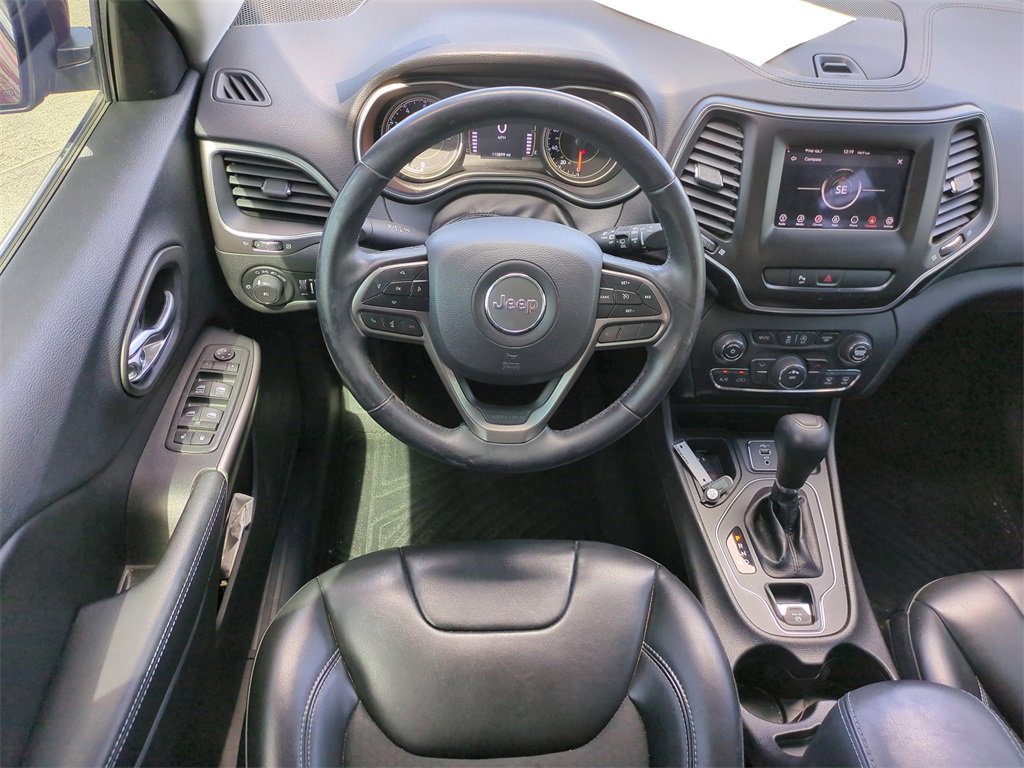 Used 2020 Jeep Cherokee Latitude Plus image 16