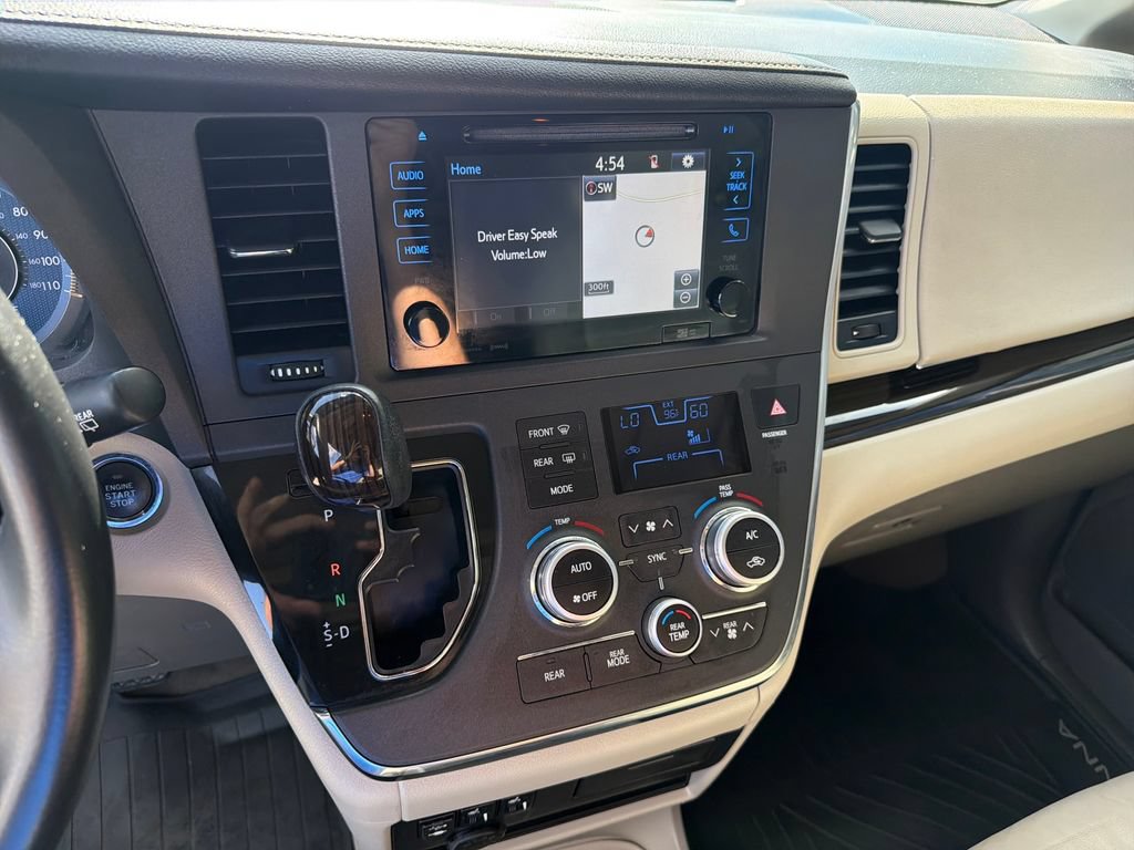 Used 2017 Toyota Sienna XLE w/ XLE Navigation Package FWD image 22