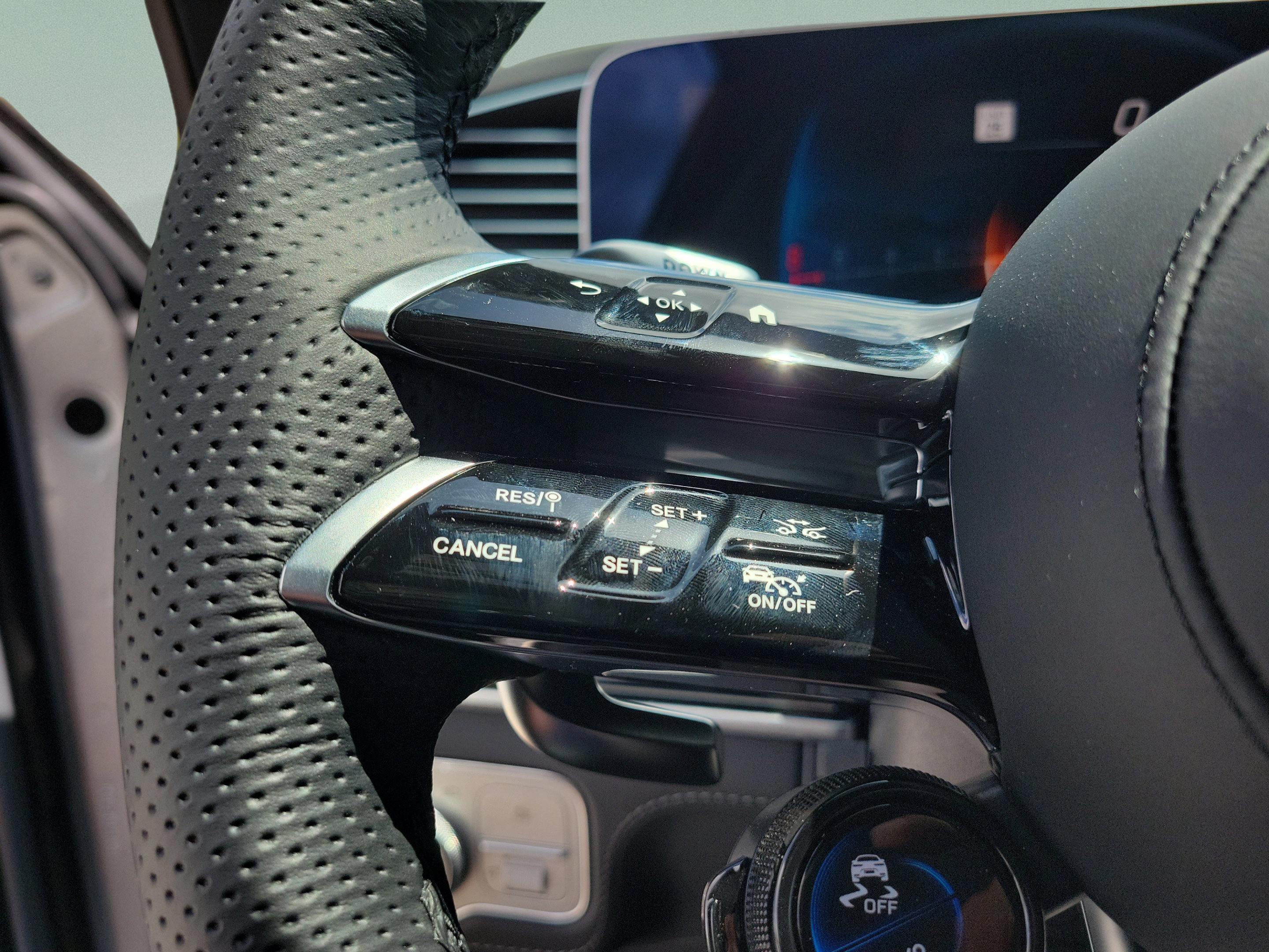 New 2026 Mercedes-Benz GLE 63 AMG S image 25