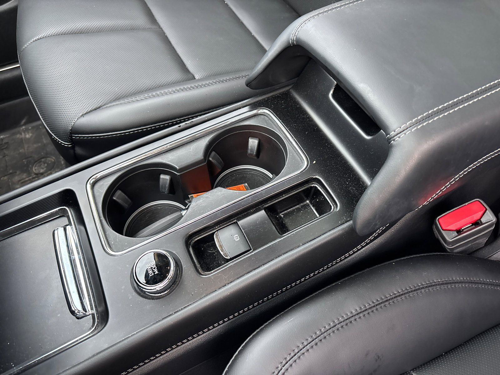 Used 2025 Lincoln Corsair AWD w/ Equipment Group 101A image 23