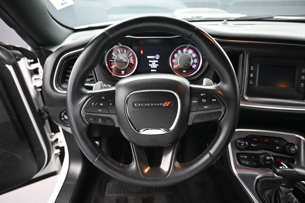 Used 2015 Dodge Challenger R/T w/ Quick Order Package 28B R/T RWD image 15