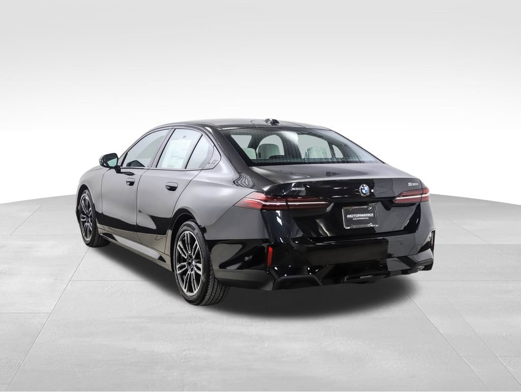 Certified 2025 BMW 530i xDrive w/ M Sport Package image 3