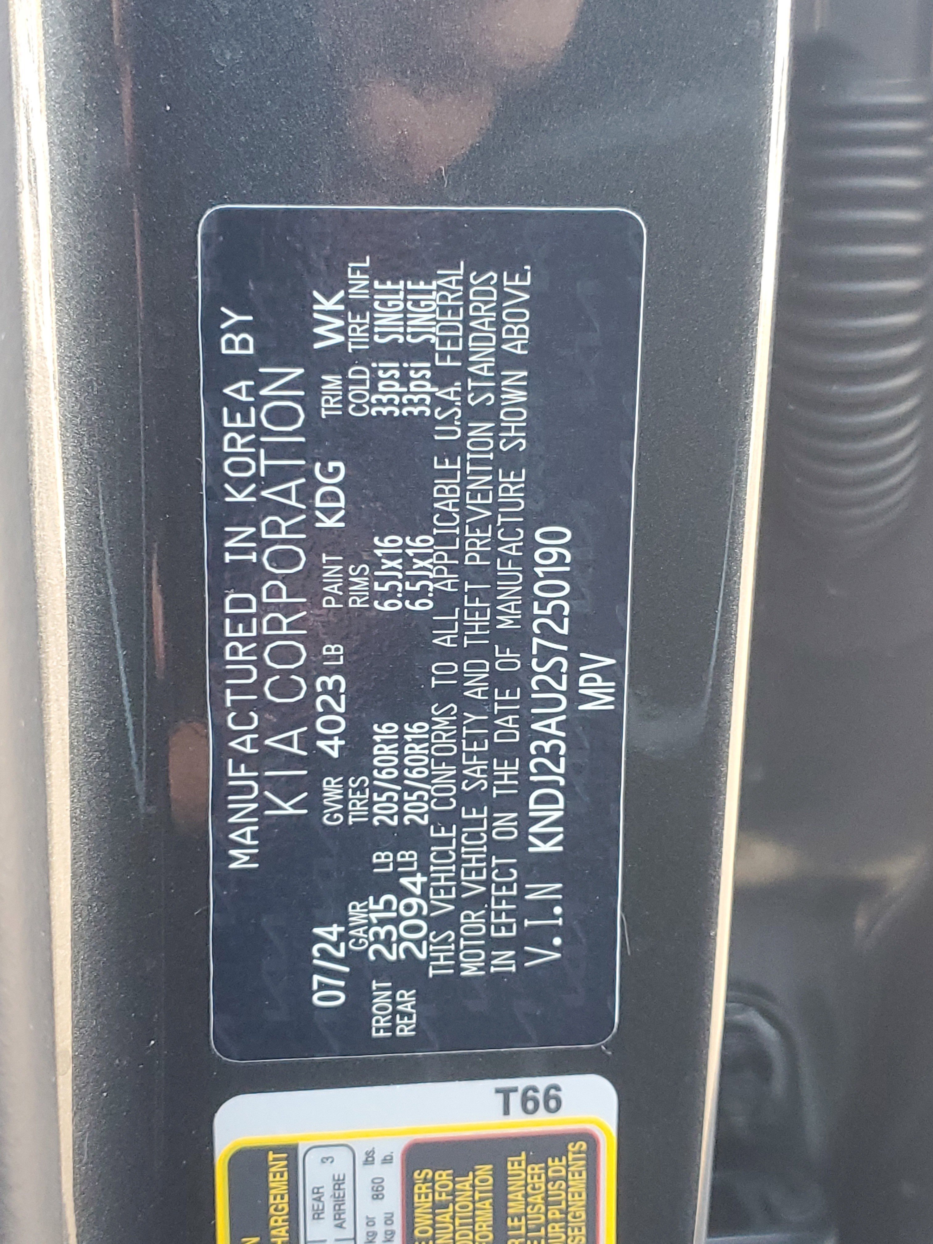 Used 2025 Kia Soul LX w/ LX Technology Package image 24