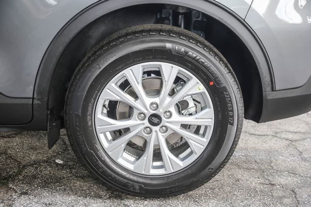 New 2024 Ford Escape Active w/ Tech Pack #2 FWD image 11