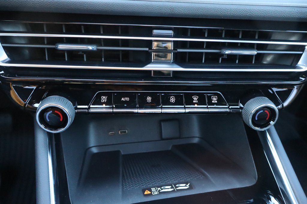 New 2026 Chevrolet Traverse LT w/ Sun and Wheel Package image 11