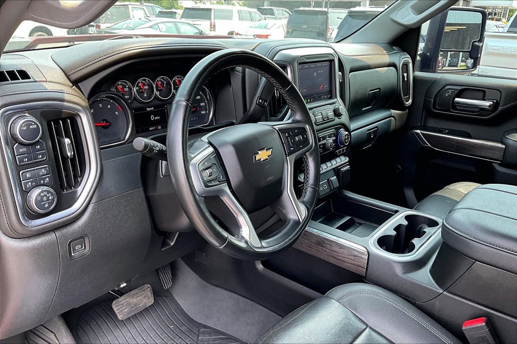 Used 2023 Chevrolet Silverado 2500 LTZ AWD/4WD image 19