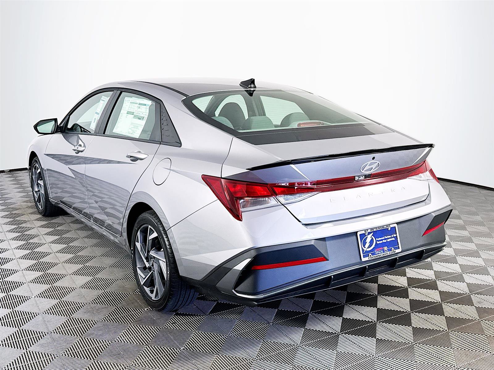 New 2025 Hyundai Elantra Sport image 5