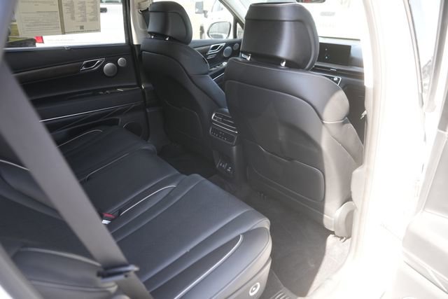 Used 2025 Genesis GV80 2.5T Prestige image 15