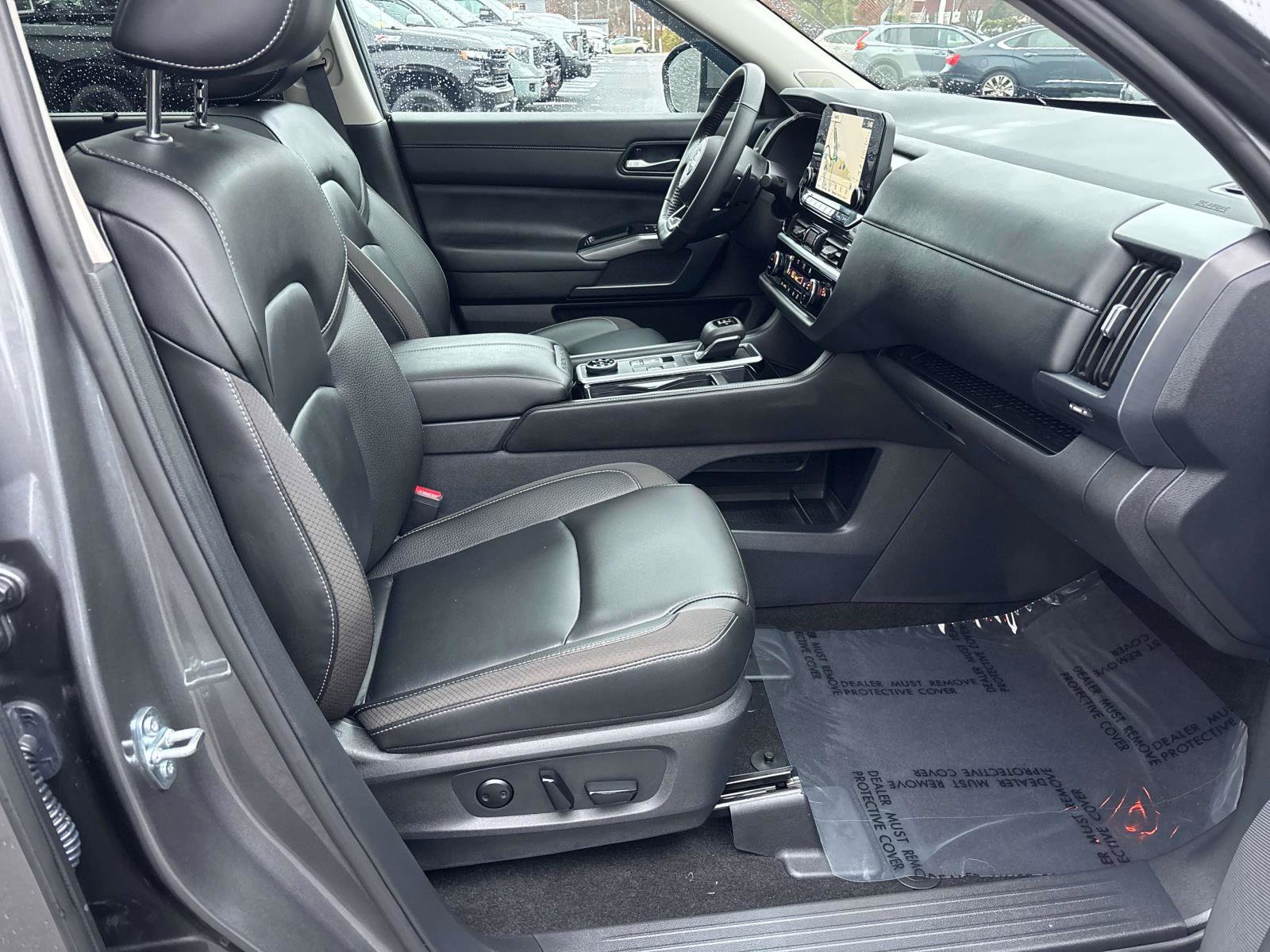 Used 2025 Nissan Pathfinder SL w/ SL Premium Package image 20