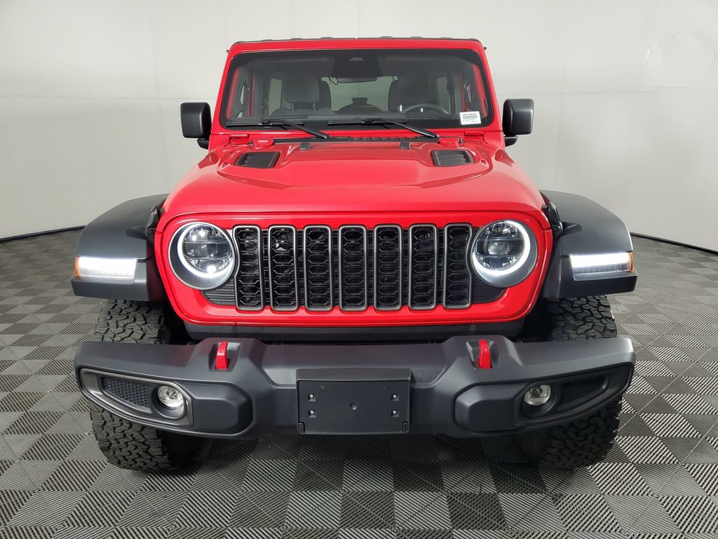 Used 2025 Jeep Wrangler Unlimited Rubicon w/ Convenience Group AWD/4WD image 9
