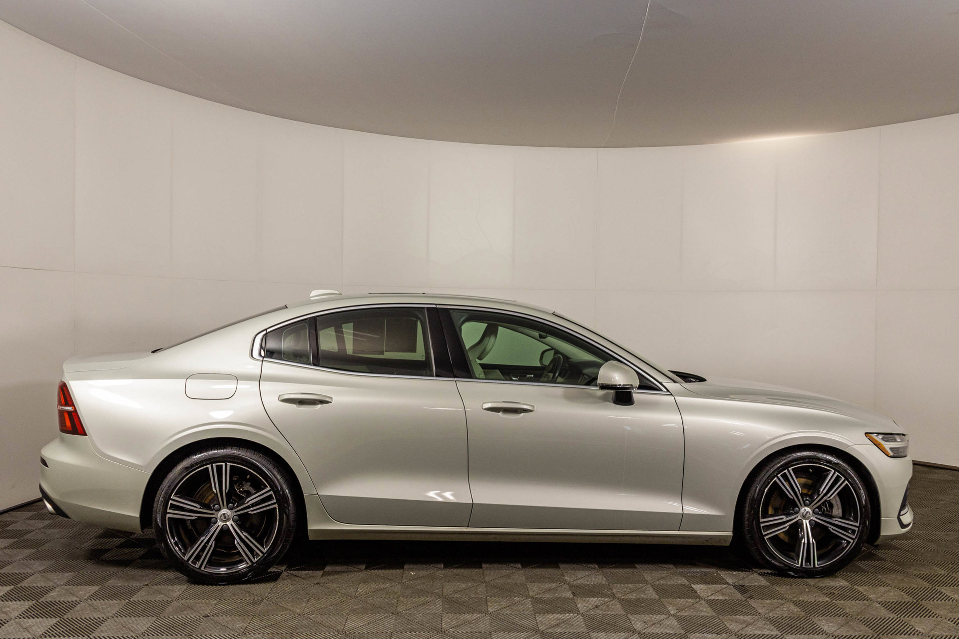 Used 2019 Volvo S60 T5 Inscription FWD image 17