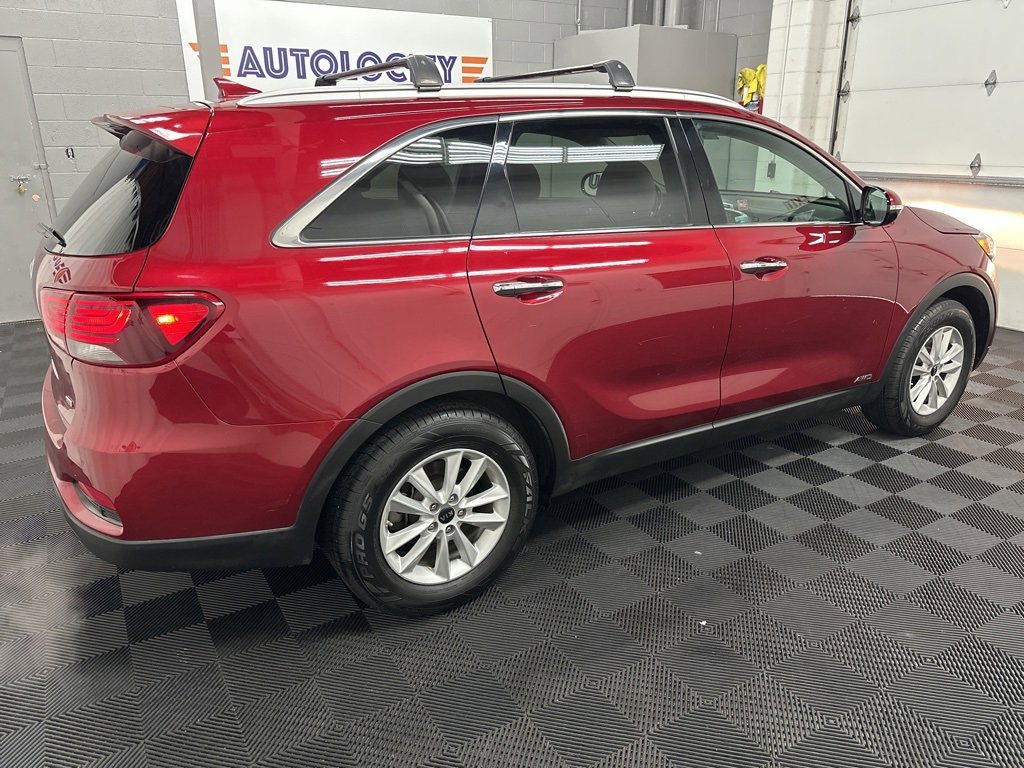 Used 2019 Kia Sorento LX w/ LX Convenience Package image 11