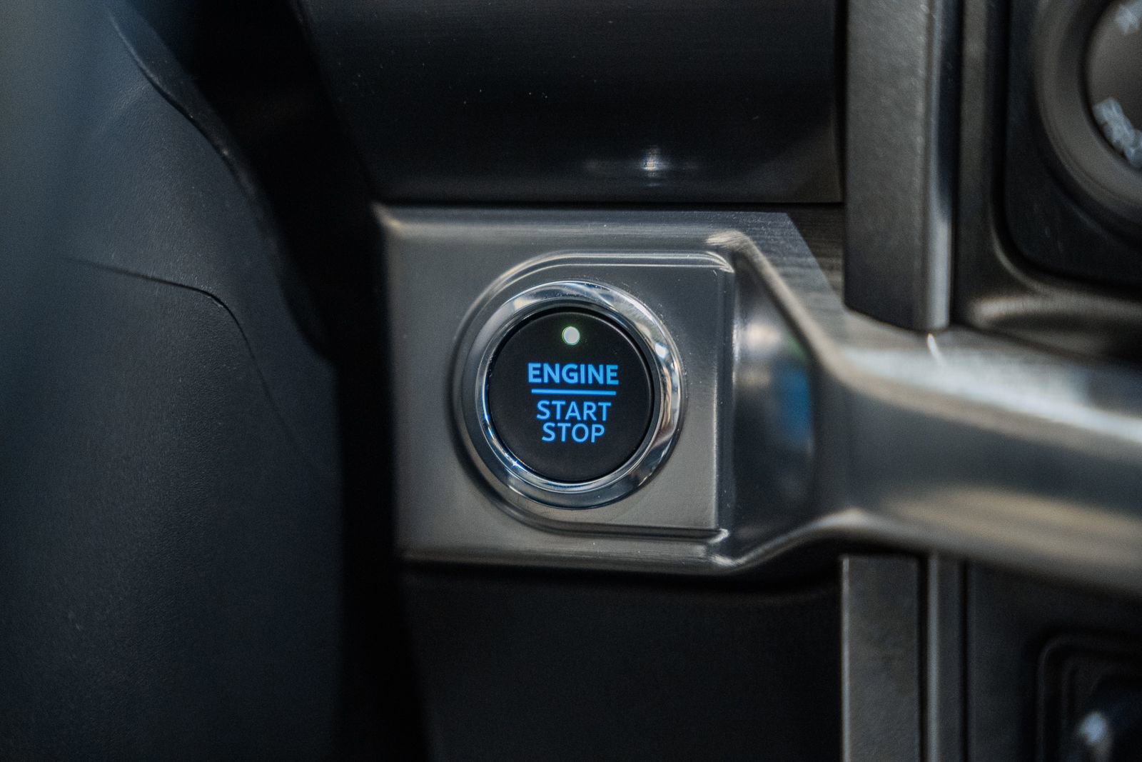 Certified 2023 Ford F150 Lariat image 32