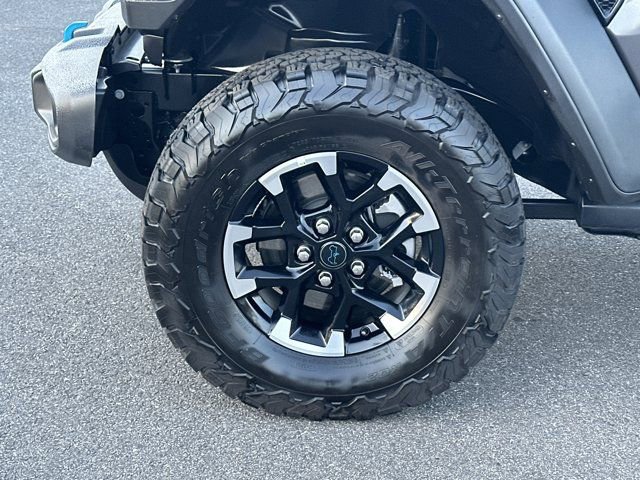 Certified 2025 Jeep Wrangler Unlimited Rubicon 4xe w/ Safety Group image 13