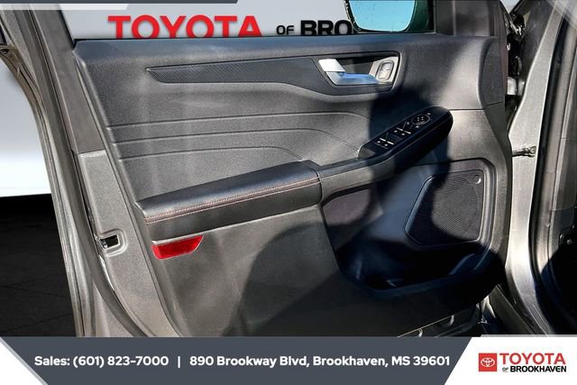 Used 2024 Ford Escape ST-Line image 17