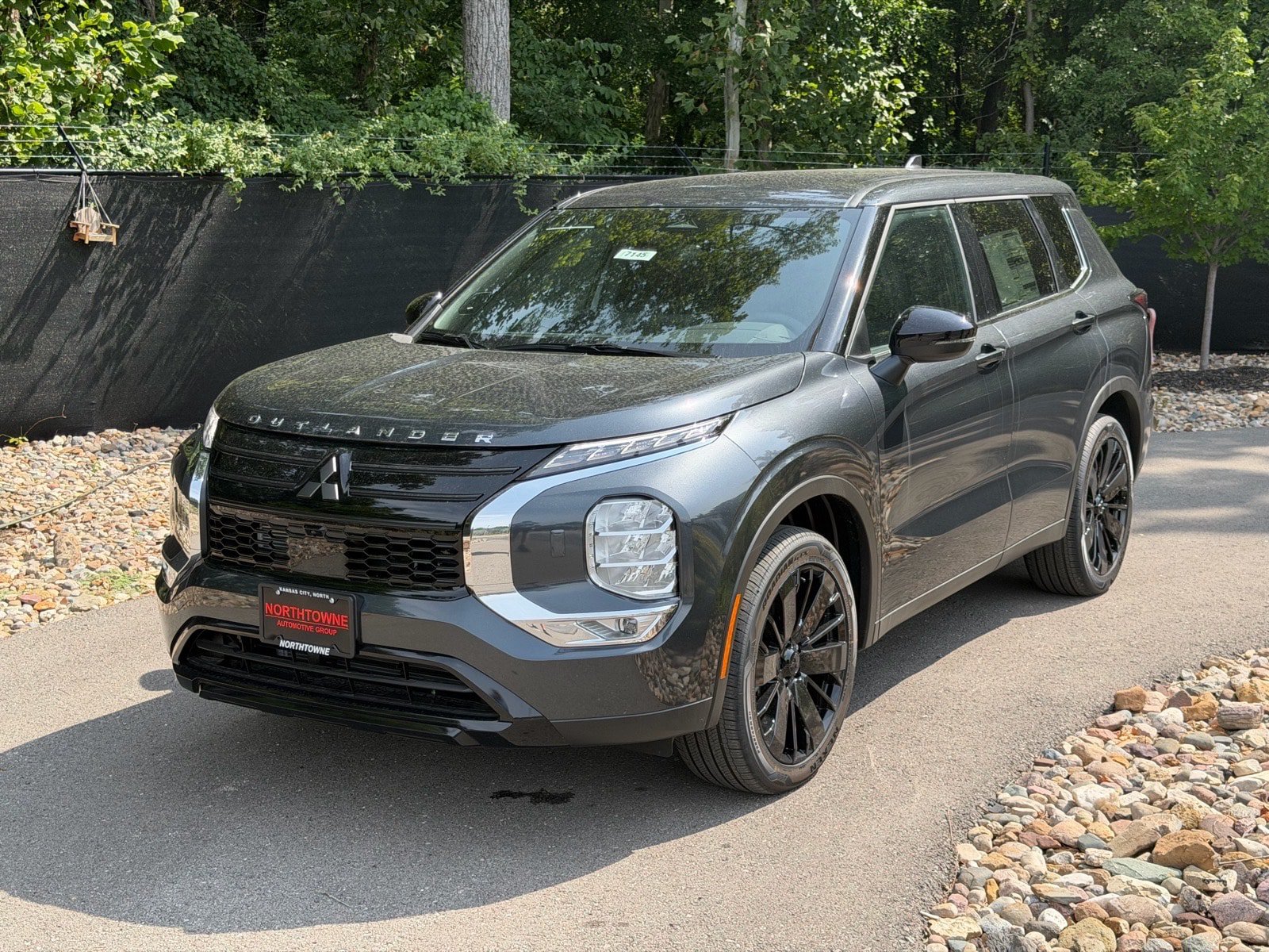 New 2026 Mitsubishi Outlander LE
