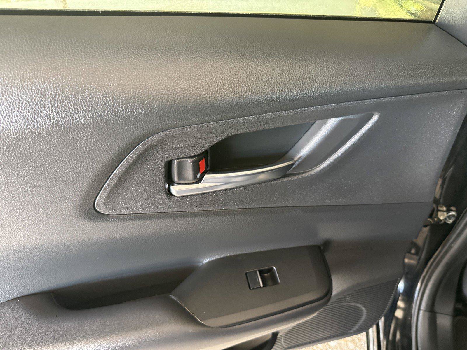 Used 2026 Toyota Prius Plug-In Hybrid FWD image 31