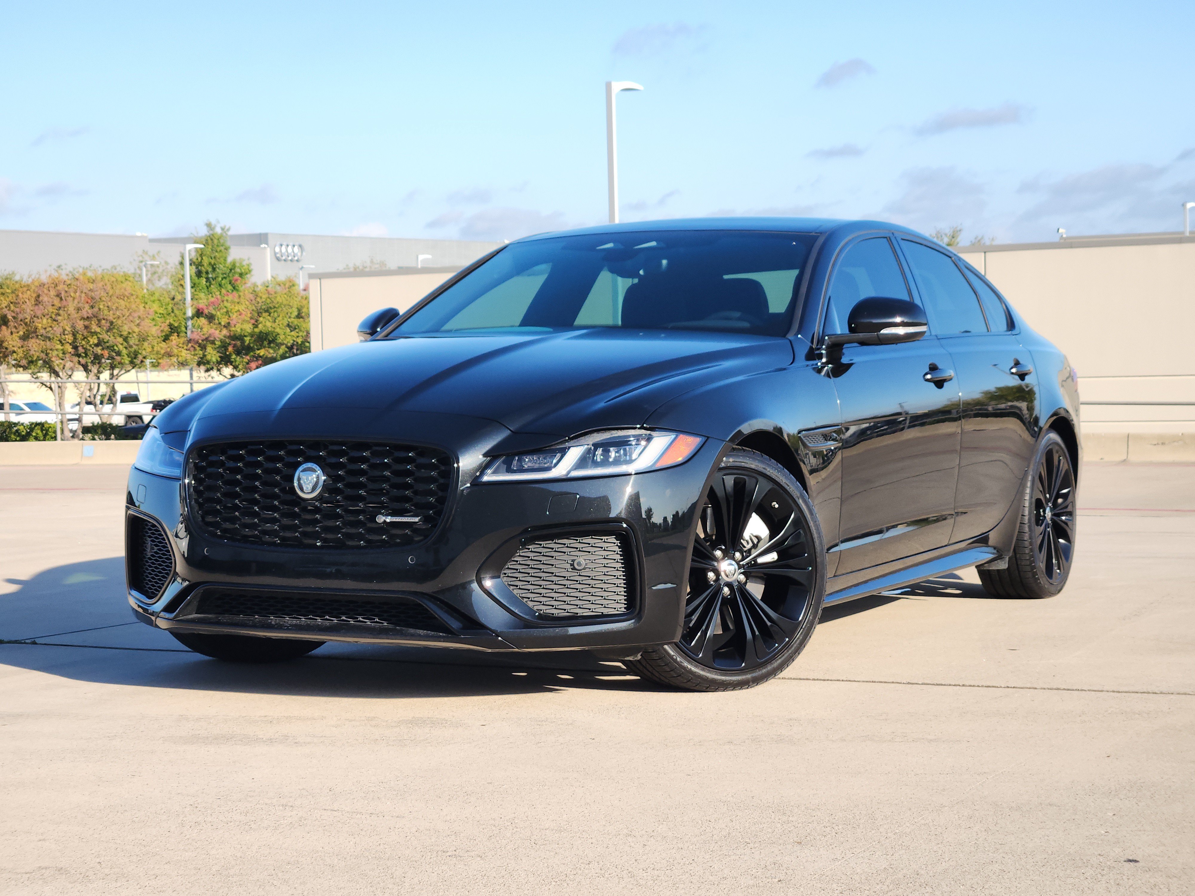 Certified 2024 Jaguar XF R-Dynamic SE AWD/4WD image 1