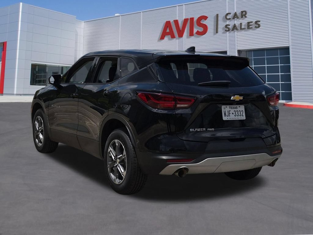 Used 2025 Chevrolet Blazer LT AWD/4WD image 9