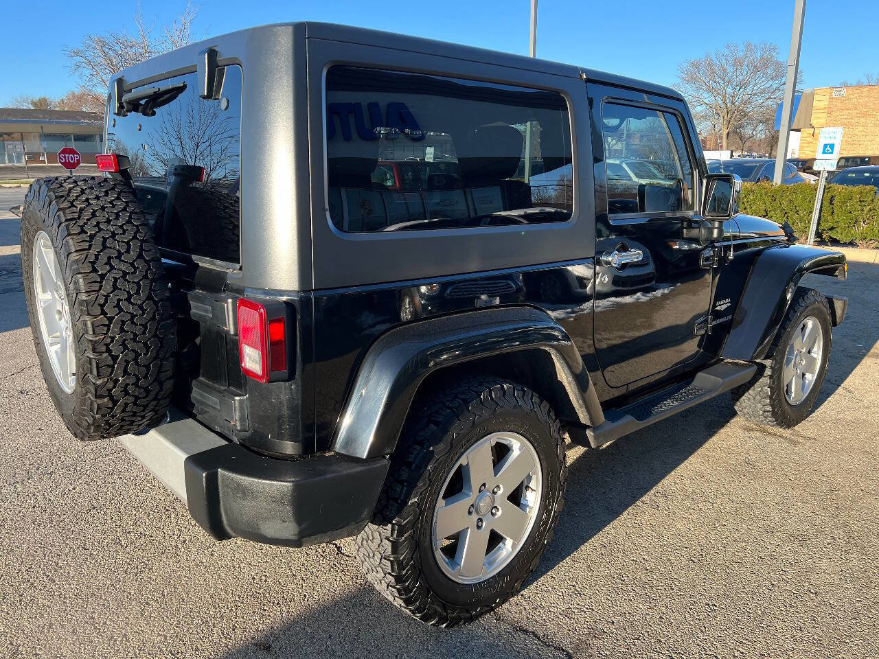 Used 2011 Jeep Wrangler Sahara image 13