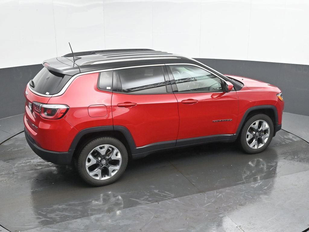 Used 2018 Jeep Compass Limited image 31