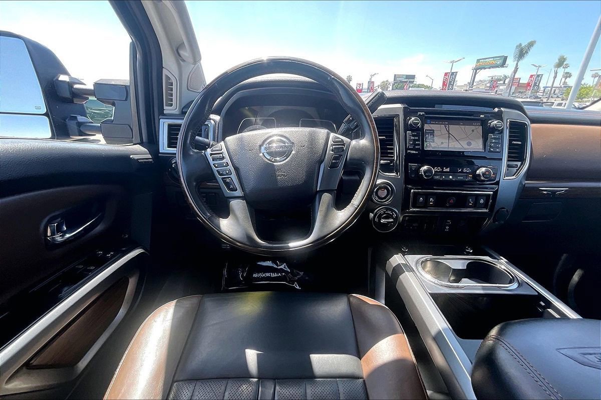 Used 2017 Nissan Titan Platinum Reserve AWD/4WD image 5
