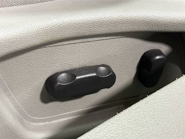 Used 2008 Saturn Aura XE w/ Convenience Package FWD image 15