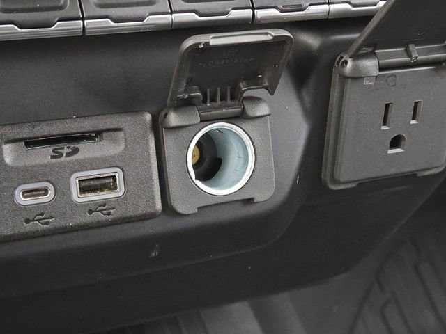 Used 2022 GMC Sierra 1500 SLT image 7