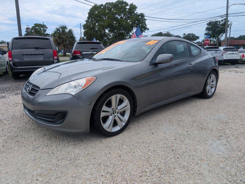 Used 2011 Hyundai Genesis 2.0T RWD image 3
